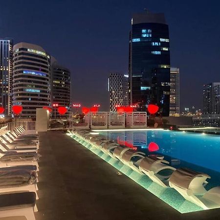 Urban King Bed With Burj Khalifa View & Dubai Mall Exterior foto